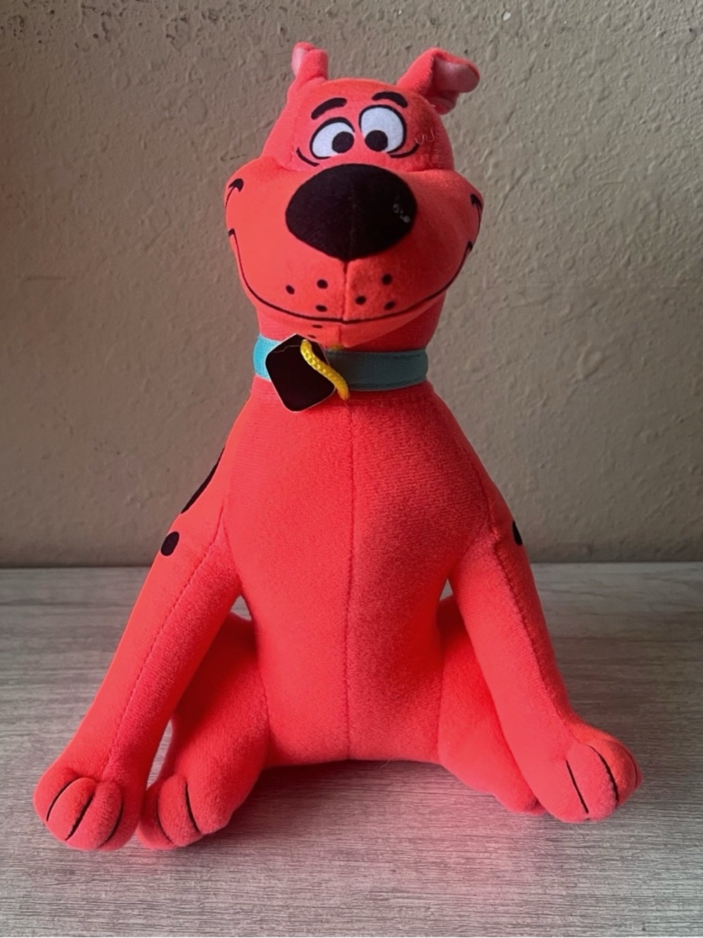 Scooby-Doo 9" Neon Pink Plush Cartoon Network Hanna-Barbera